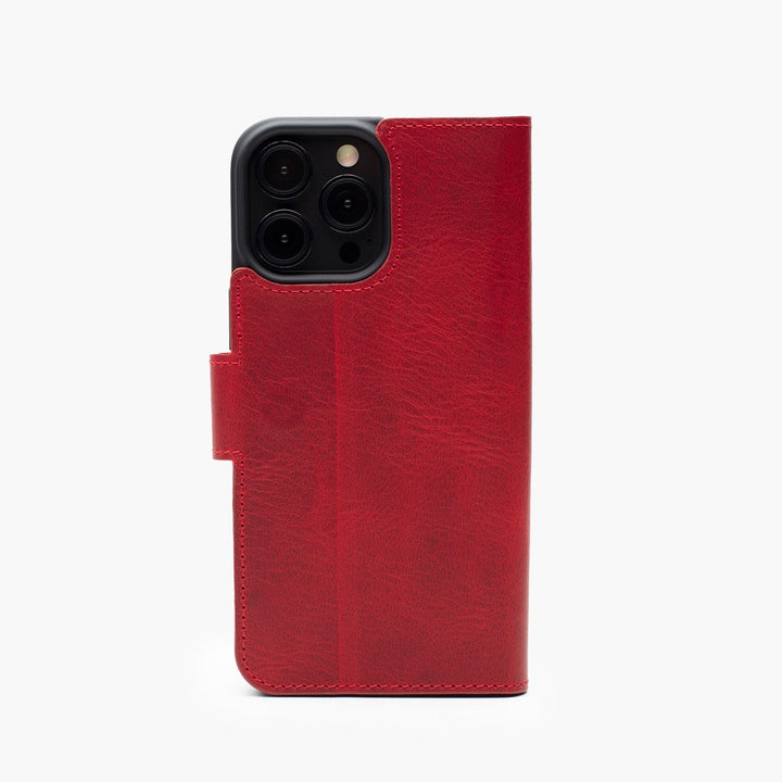 Wachikopa leather Classic iPhone Case for iPhone 16 Red